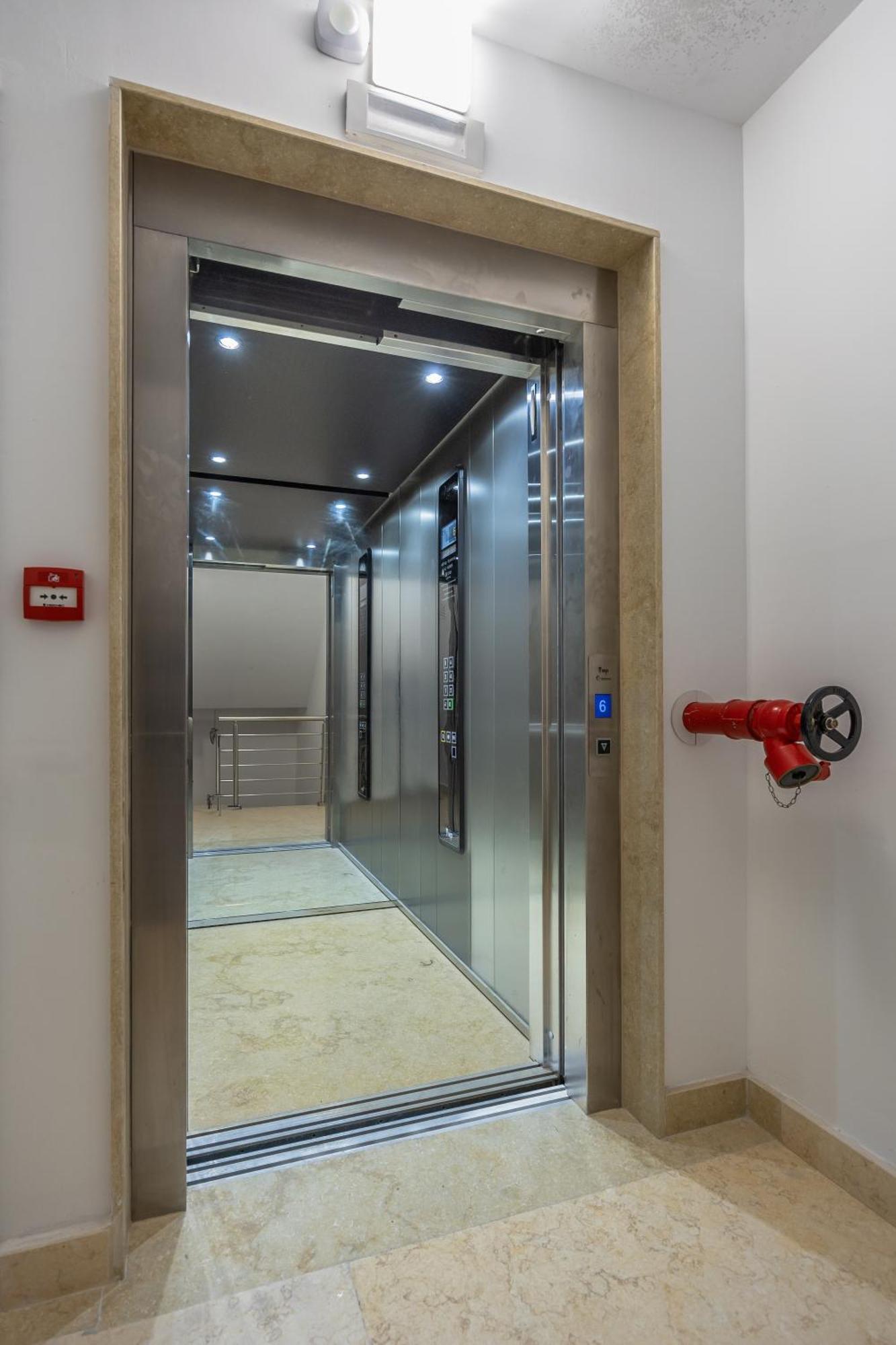 The Cube - Designer Finished Studio Penthouse By Sf Homes Gzira Екстер'єр фото